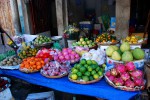 Bunte Fruchtmischung auf dem Markt